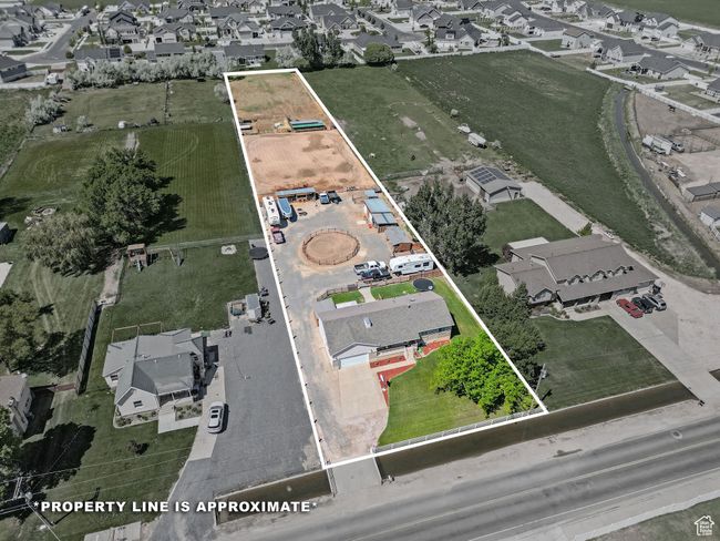 Aerial perspective of suburban area featuring property boundaries highlighted | Image 45