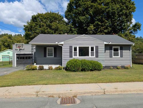 411 Concord Ave, St. Johnsbury, VT, 05819-2563 | Card Image