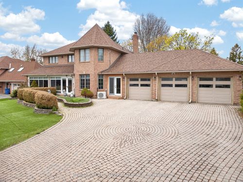 60 Arthur Hall Dr, Sharon, ON, L0G1V0 | Card Image