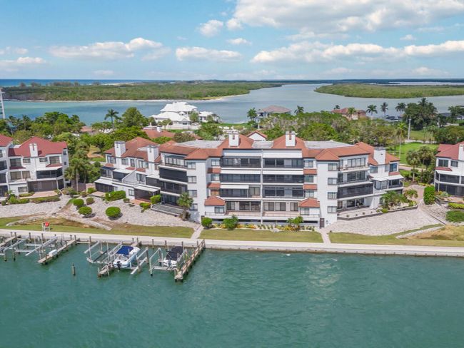 232 - 232 La Peninsula Blvd, Condo with 2 bedrooms, 3 bathrooms and null parking in NAPLES FL | Image 42