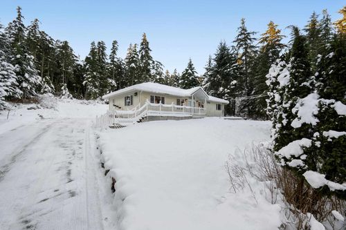 1260 Mendenhall Peninsula Rd, Juneau, AK, 99801-8595 | Card Image