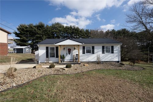 321 Luzern St Sw, Sugarcreek, OH, 44681-9341 | Card Image