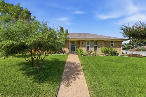 3506 Valley View Ln, Garland, TX, 75043-1326 | Card Image