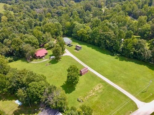 5615 Bartlett Rd, Cookeville, TN, 38501-7956 | Card Image