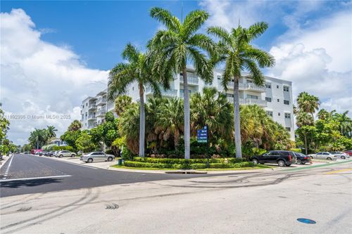 apt-305-9700 E Bay Harbor Dr, Bay Harbor Islands, FL, 33154-1704 | Card Image