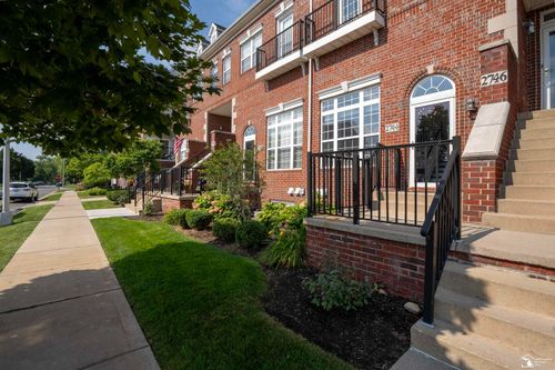 2744 Riverside Dr, Trenton, MI, 48183-2809 | Card Image