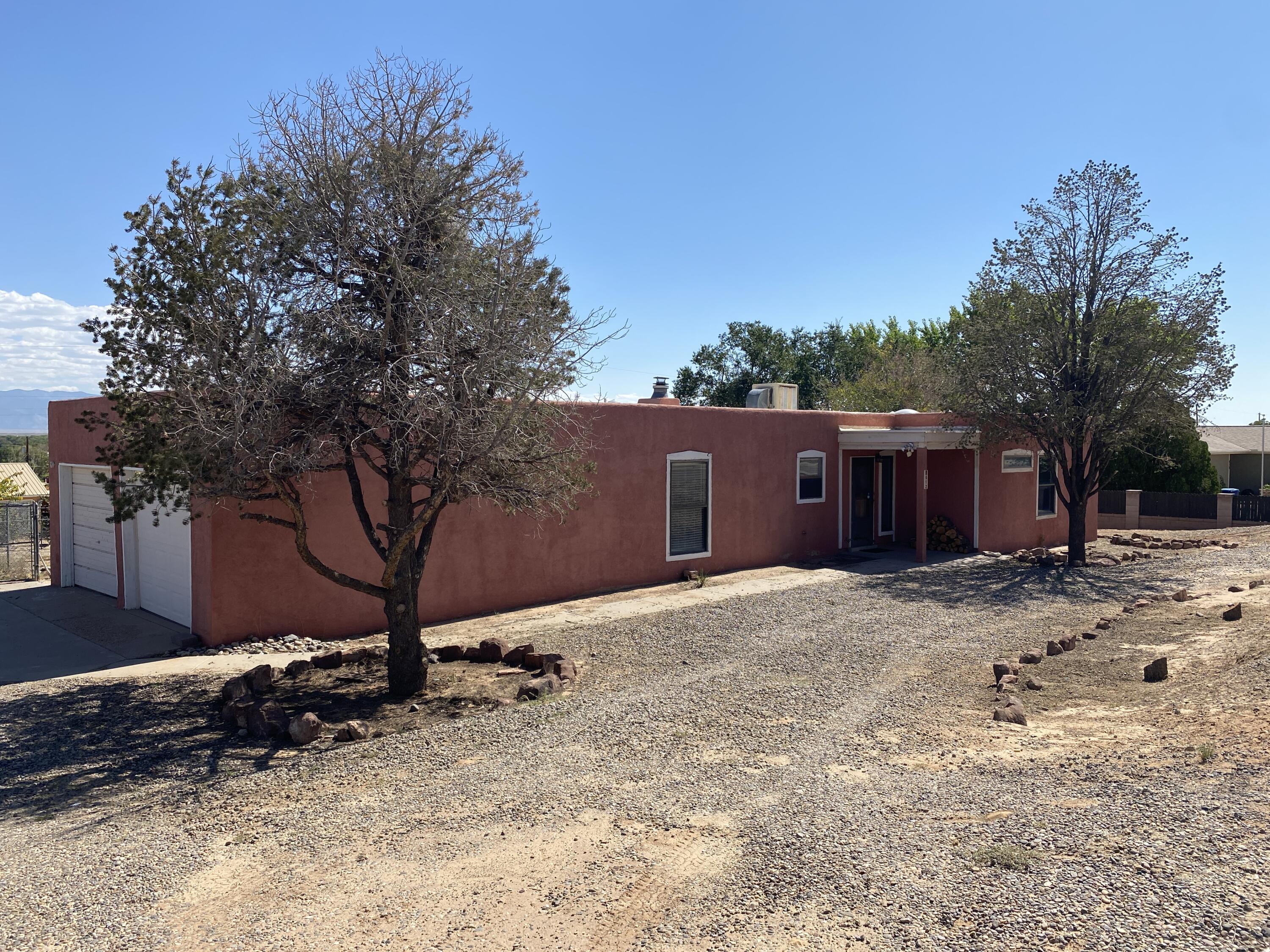 Socorro Dr, Los Lunas, NM 87031