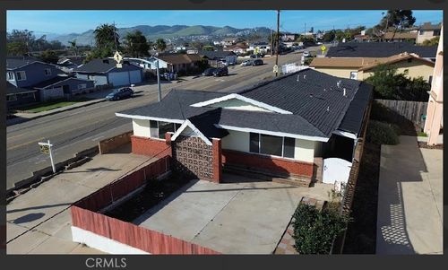 417 Saratoga Ave, Grover Beach, CA, 93433-1623 | Card Image