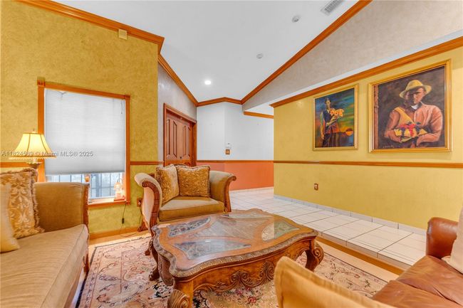 12350 Nw 7 Th Trl, House other with 3 bedrooms, 2 bathrooms and null parking in Miami FL | Image 29