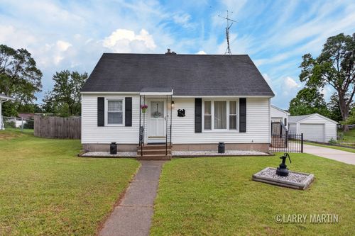 3780 Cheyenne Dr Sw, Grandville, MI, 49418-1828 | Card Image