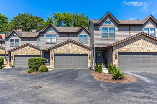24 Garden Crescent Ct, Elgin, IL, 60123-2728 | Card Image