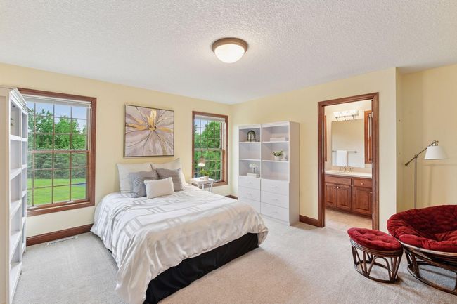 4th bedroom Ensuite with OWN 3/4 bath | Image 42
