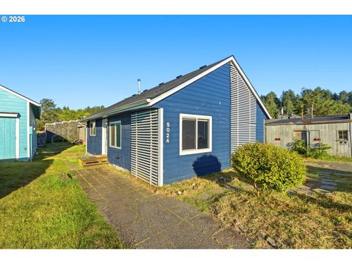 5024 Se Jetty Ave, Lincoln City, OR, 97367-1430 | Card Image