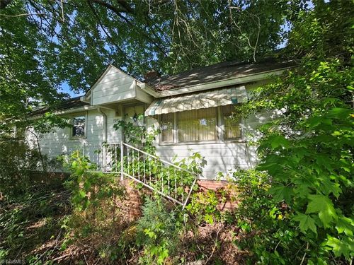 7291 Nc Highway 65, Belews Creek, NC, 27009-9150 | Card Image