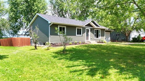 630 Willow St, Baldwin, WI, 54002-4301 | Card Image