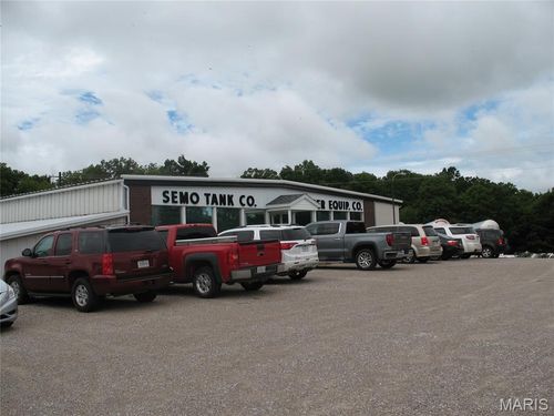 456 Semo Ln, Perryville, MO, 63775-8731 | Card Image