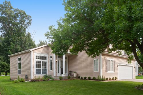 1531 Vineyard Dr, Gurnee, IL, 60031-5116 | Card Image