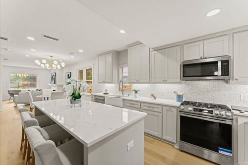 814 Turner Ave, Dallas, TX, 75208-3737 | Card Image