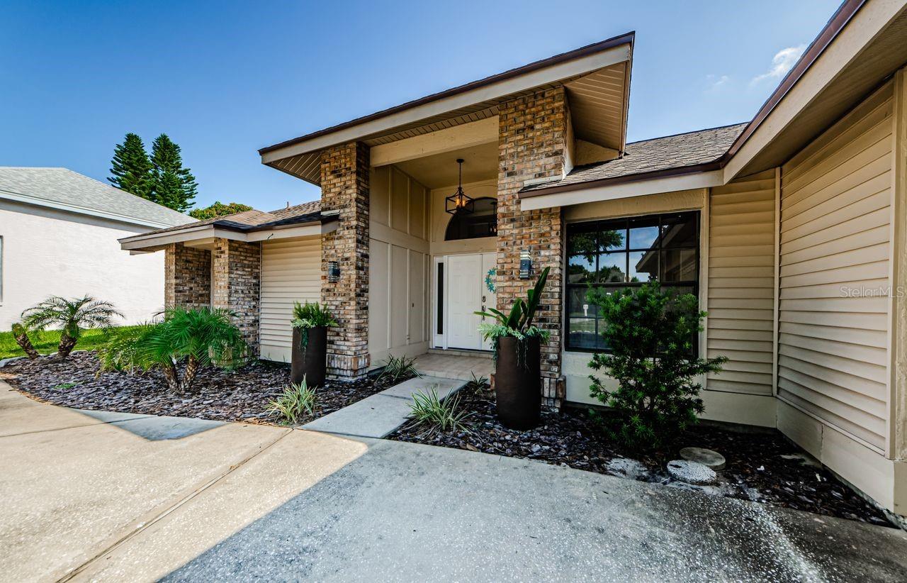 Summervale Dr, Holiday, FL 34691