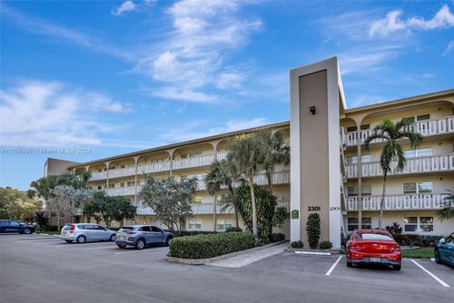 apt-m1-2301 Lucaya Ln, Coconut Creek, FL, 33066-1124 | Card Image