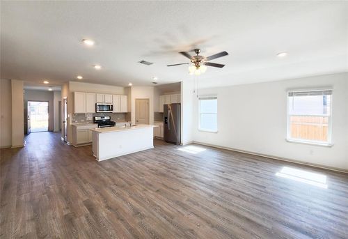 205 Sweetwater Creek Ln, Hutto, TX, 78634-2478 | Card Image