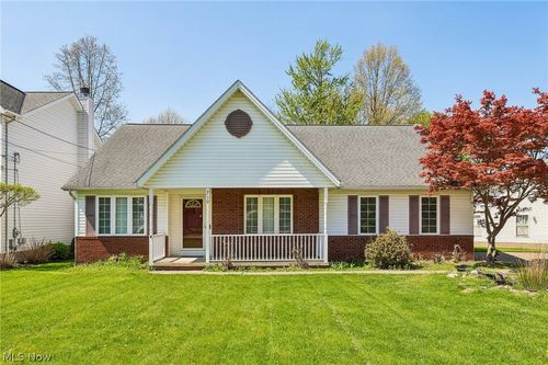 710 Erie Rd, Eastlake, OH, 44095-1806 | Card Image