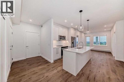395 Skyview Pky Ne, Calgary, AB, T3N2K1 | Card Image