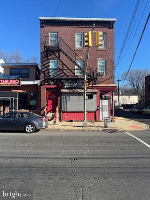 102 Pennington Ave, Trenton, NJ, 08618-3814 | Card Image