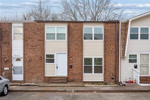 1261 Clydesdale Ln, Virginia Beach, VA, 23464-4435 | Card Image