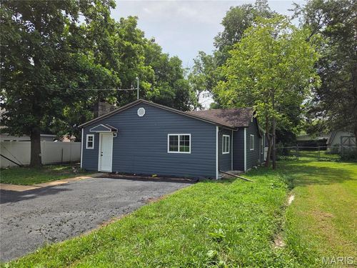 808 Monroe St, Cuba, MO, 65453-1316 | Card Image