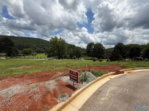 4602 Stone Mont Dr, Brownsboro, AL, 35741-2300 | Card Image