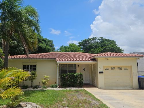 2538 Fillmore St, Hollywood, FL, 33020-4308 | Card Image