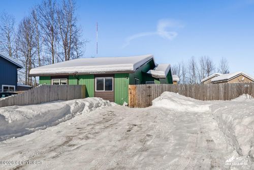 6230 Gross Dr, Anchorage, AK, 99507-2058 | Card Image