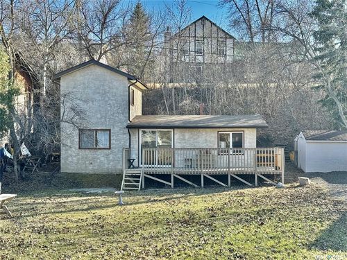 1237 Grand Ave, Buena Vista, SK, S2V1A4 | Card Image