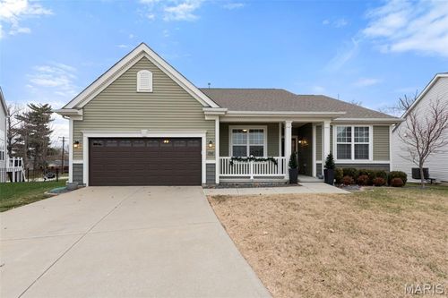 2368 Cabric Dr, Saint Charles, MO, 63301-5027 | Card Image