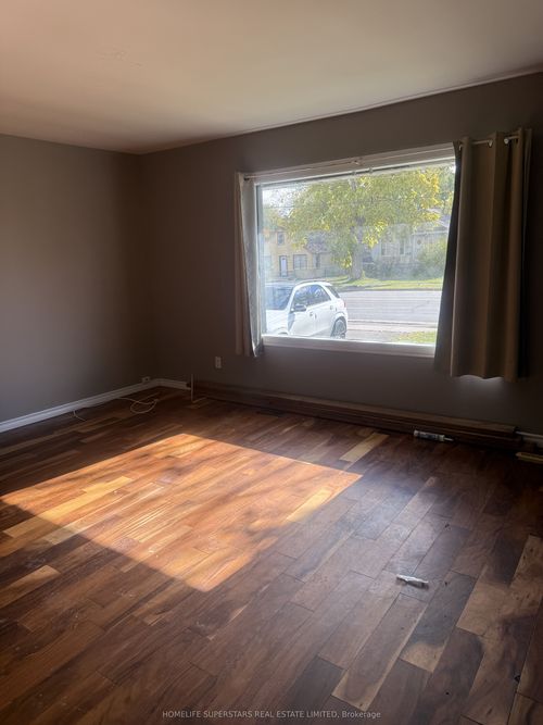 unit1-6391 Mcleod Rd, Niagara Falls, ON, L2G3G2 | Card Image