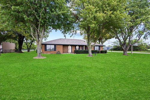 1121 Bones Chapel Rd, Whitesboro, TX, 76273-7531 | Card Image