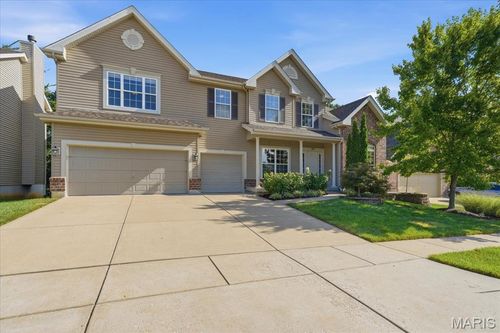 1025 Hawkins Bend Dr, Fenton, MO, 63026-7229 | Card Image
