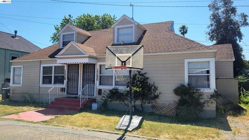 1223 Pease Ct, Alameda, CA, 94501-4617 | Card Image