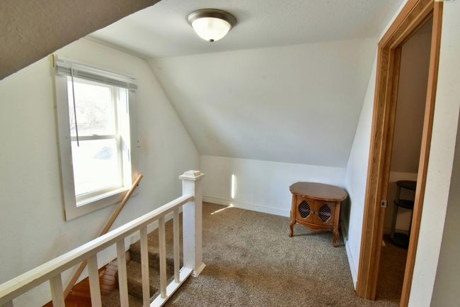 upstairs railing | Image 4