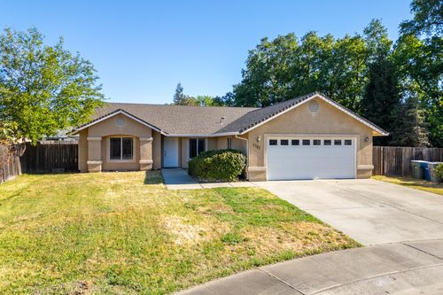 2762 Citrine Ave, Redding, CA, 96001-5364 | Card Image