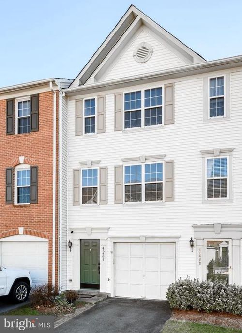 45461 Bluemont Junction Sq, STERLING, VA, 20164-5354 | Card Image