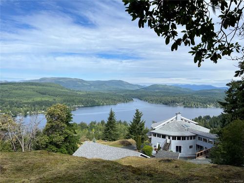 1828 Strathcona Heights Rd, Shawnigan Lake, BC, V0R2W2 | Card Image