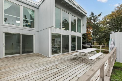 54 Thompson Ave, Ocean Beach, NY, 11770 | Card Image