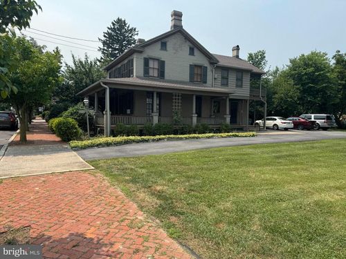 121 S S Washington Street Street, GREENCASTLE, PA, 17225 | Card Image