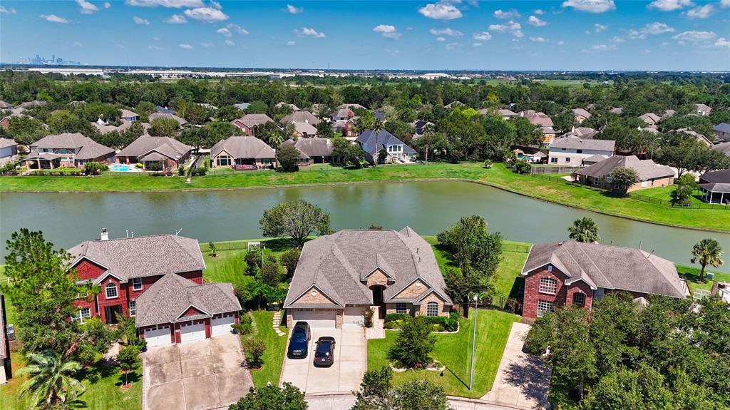 Emory Oak Ln, Pearland, TX 77584