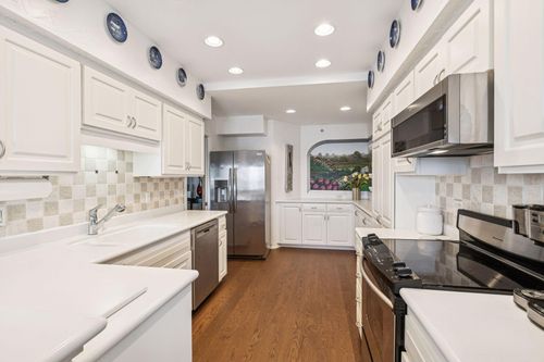 apt-1304-1235 Yale Pl, Minneapolis, MN, 55403-1947 | Card Image