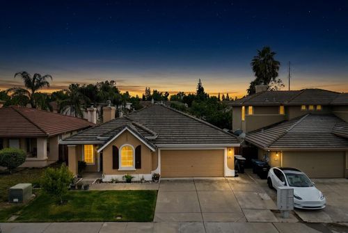 5400 Beckworth Way, Antelope, CA, 95843-4664 | Card Image