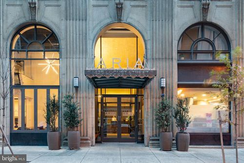 unit-9c-1425 Locust St, PHILADELPHIA, PA, 19102-3835 | Card Image