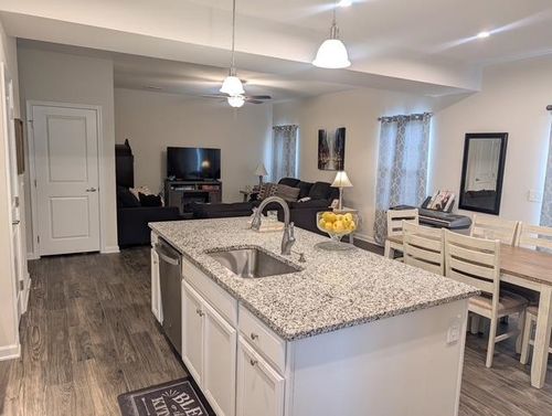 28 Wiltshire Cir, Easley, SC, 29642-3350 | Card Image
